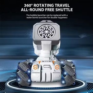 Voiture de course RC à l'échelle 1:16, 4 canaux, télécommande 2.4G + montre, retour automatique, fonction Suivez-moi, portée 30m+, design à 12 trous pour souffler des bulles - Product Image 2