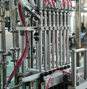 Remplisseuse entièrement automatique remplisseuse rotative machine d'embouteillage de <span class=keywords><strong>vin</strong></span> de raisin - Product Image 3