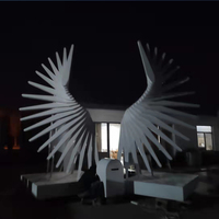 Lumières LED éblouissantes avec ailes lumineuses contrôlables et mobiles pour la décoration extérieure