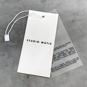 Étiquettes spéciales de relief de marque de cadeau de <span class=keywords><strong>carton</strong></span> d'étiquette volante <span class=keywords><strong>pour</strong></span> des étiquettes d'habillement - Product Image 4