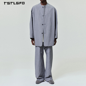 Ensemble 2 pièces gris minimaliste pour homme : veste sans col boutonnée et pantalon large – Style décontracté et coupe ample de créateur - Product Image 1
