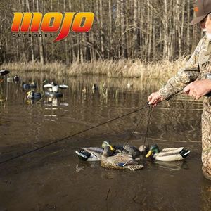 MOJO Outdoors Jerk a Spreader, Dispositivo de Dispersión Rápida para Caza, Dispositivo de Dispersión de Señuelos Negros, Mueve <span class=keywords><strong>una</strong></span> Docena de Señuelos a la <span class=keywords><strong>Vez</strong></span> con Movimiento Realista - Product Image 1