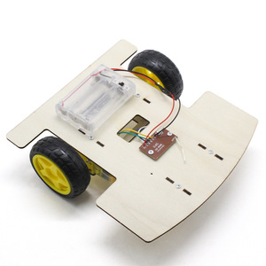 Voiture télécommandée R3W7 en bois 2.4G à trois roues, kit scientifique DIY pour enfants, jouet éducatif pour projet STEM - Product Image 1