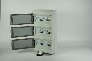 Photovoltaic Lightning Protection Solar DC PV <b>Combiner</b> & Distribution <b>Box</b> IP66 Rated 1000V Customized - Product Image 2