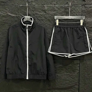 Großhandel Damen 2-Teiliges Outfit Gestreifte Bomberjacke Weite Hose Lässiger Trainingsanzug Set - Product Image 4