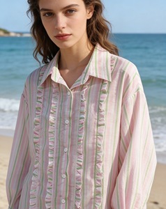 Chemise à volants rayée rose et verte de style français pour femmes, nouvelle chemise à manches longues ample et ajustée pour la protection solaire en été - Product Image 2