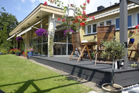 Plancher en WPC imperméable de style moderne HY pour usage extérieur avec finition brossée, ignifuge, écologique, anti-termites, garantie de 2 ans
