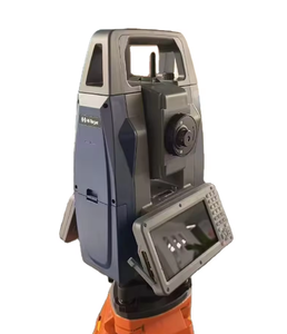 Station totale robotisée GPS Hi-Target HTS-820 de haute précision avec recherche de prisme intelligente par grossissement pour levés topographiques à une personne - Product Image 1
