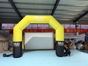 Inflatable Promosi Olahraga Portabel yang Dapat Disesuaikan dengan Pompa Udara dan Tas Pembawa untuk Pintu Masuk Pameran Dagang - Product Image 1