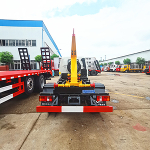 Mini camion poubelle 4CBM FOTON Forland avec bras hydraulique pour ramassage des déchets - Product Image 6