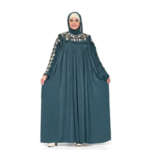 Abaya longue à capuche ample et modeste pour femme, brodée de papillons, idéale pour l'Aïd, le Ramadan et la prière - Product Image 1