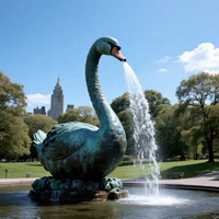Sculpture en bronze coulée sur mesure, thème moderne extérieur, grand cygne en forme de cœur, fontaine d'eau, décoration de jardin