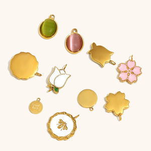 Europeo Americano 18K Rosa Flor Aceite Gotas Geométrica Abeja Acero Inoxidable Chapado <span class=keywords><strong>Lucky</strong></span> Marca Colgante Collares de Moda - Product Image 3