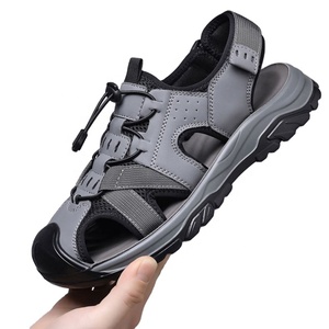 Sandalias de Hombre para Exteriores con Punta Cerrada, Cómodas, Casuales, de Verano, con Suela de Goma, Entresuela de EVA, Forro Textil, Parte Superior de Cuero Genuino, Estilo Slip-On - Product Image 1