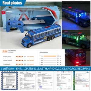 Auto radiocomandata con luci e suoni simulati, modello prigione, giocattolo per bambini, 2.4G, autobus dei detenuti telecomandato - Product Image 5