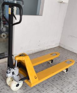 Manual Hand Pallet Truck 2.5 Ton Hydraulic Fork Lift 550 mm Fork Width 1150 mm for Warehouse <b>Handling</b> - Product Image 2