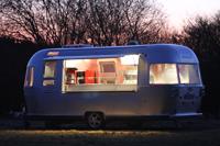 Mini remorque mobile en acier inoxydable pour la vente de nourriture, camion de restauration rapide, glaces, pizzas, café - État neuf, restaurant/boulangerie/vignoble