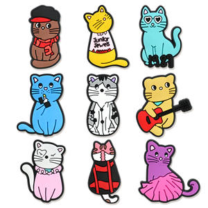 2025 goma Led versátil mejor gato y perro zapatos encantos niños accesorios animales de dibujos animados - Product Image 1