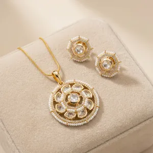 Colgante indio Polki con acabado dorado para mujer, joyería de diamantes Kundan de diseño al por mayor, joyería étnica tradicional nupcial - Product Image 3