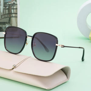 Lunettes de soleil polarisées carrées Dl-D6403 pour femmes, monture en métal, verres TAC, protection UV400, pare-soleil de classe 2 - Product Image 4