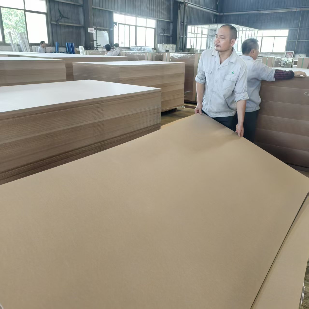 Factory Sale Reliable Sturdy-surfaced Cost-effective Ideal for Construction Medium Density Board Timber MDF Raw Board