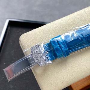 Montre pour homme en moissanite, montres mécaniques automatiques, cadran entièrement serti de diamants, chiffres romains bleus, bracelet en cuir véritable, zircon personnalisé - Product Image 4