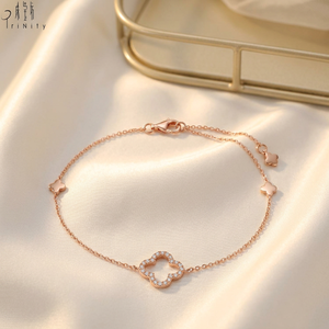 สินค้าใหม่ล่าสุด สร้อยข้อมือเพชรแท้ธรรมชาติ ดีไซน์ใบโคลเวอร์สี่แฉก ทองคำแท้ 18K สีโรสโกลด์ สำหรับผู้หญิงและเด็กผู้หญิง - Product Image 6