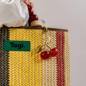 จี้เชอร์รี่สแตนเลสชุบทองรูปผลไม้ ของขวัญสำหรับทุกเพศทุกวัย - Product Image 3