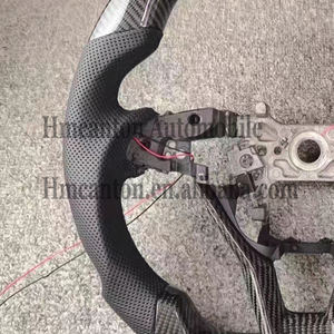 Volant de voiture en cuir perforé en fibre de carbone de qualité supérieure avec LED pour Honda Civic 11e génération - Product Image 5