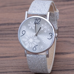 Montre pour femme à cadran flocon de neige, nouvelle collection, très tendance, bracelet en cuir couleur vive, mouvement à quartz, vente en gros - Product Image 5
