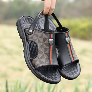 รองเท้าแตะแบบสวมสำหรับผู้ชาย สีน้ำตาล สไตล์ลำลอง เหมาะสำหรับใส่ไปเที่ยวชายหาด สไตล์วัยรุ่น - Product Image 2