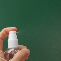 Botol Semprot Parfum Plastik Bentuk Kustom Berkualitas Tinggi Ukuran Perjalanan Kecil 30ml 60ml dengan Gantungan Kunci, Dapat Diisi Ulang untuk Kondisioner
