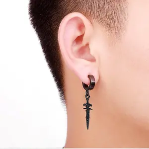 Moda 8 pares de pendientes para hombre Pendientes de acero inoxidable Hip Hop Negro Retro Pluma Colgante Clip-on Pendientes Set