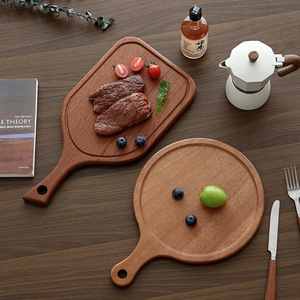 Tabla redonda de madera maciza con asa para servir comida y para fiestas - Product Image 2