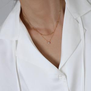 Collar de cadena de eslabones de acero inoxidable chapado en oro de 18 quilates, colgante de circón único, ajuste de garra, diseño geométrico para mujer de 18 pulgadas - Product Image 5