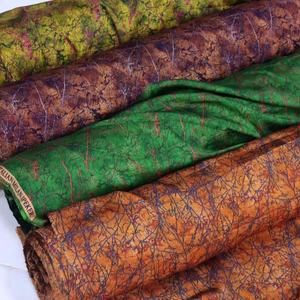 Rayon viscosa tessuto satinato Ayna Ipeker 100 viscosa 5D stampa digitale Rayon tessuto per indumento - Product Image 1