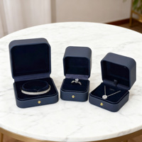 Fandiji Custom ized Logo PU Leder material Quadratischer Schmuck Verpackungs set Boxen Großhandel OEM & ODM Direkt verkauf Produkte für Ring