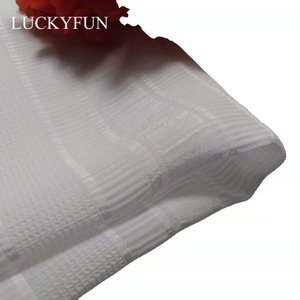 100% 폴리 에스터 실크 같은 실크 크기 크로스 스트립 크레페 자카드 쉬폰 봄/여름 패션 직물 - Product Image 2