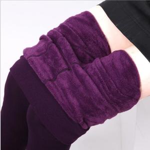 Calzoncillos largos de cintura alta para otoño e invierno con perlas y terciopelo grueso y cálido para mujer - Product Image 5