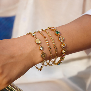 Bracelet à sertissage en forme de cœur plaqué or 18 carats avec zircon coloré, style vintage, bijou cadeau de Yiwu, référence SL41763 - Product Image 1