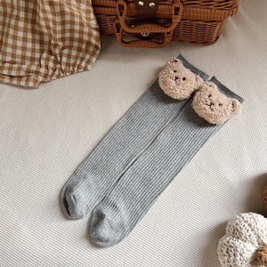 2022ins chaussettes pour enfants avec ours de dessin animé, sans talons, au-dessus du genou, bas moyen pour bébé - Product Image 4