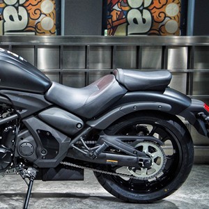 Housse de protection pour moto <span class=keywords><strong>Kawasaki</strong></span> <span class=keywords><strong>Vulcan</strong></span> <span class=keywords><strong>S</strong></span> 650, fabriquée en Chine, pour loisirs et croisières, moteur sans balais, >80 km/h - Product Image 4