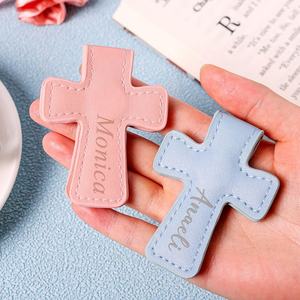 Marque-pages magnétiques personnalisés en similicuir gravé au laser, marque-pages de lecture en forme de croix vierges en cuir PU pour cadeau - Product Image 5
