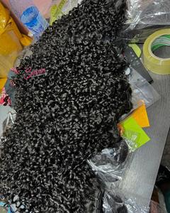 Venta al por mayor de cabello humano 100% virgen, liso y rizado, de origen birmano y vietnamita, con cutícula alineada, en paquetes para extensiones. - Product Image 5