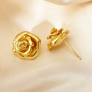 Boucles d'oreilles clous vintage en laiton avec zircon pour femme, idéales pour fiançailles, fêtes, mariages, plaqué or 18 carats et rhodium - Product Image 3