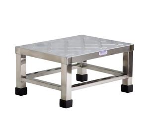 Taburete de pie cuadrado de un solo paso para equipos médicos a precio barato HH/para hospital y clínica taburete de pie usado - Product Image 1