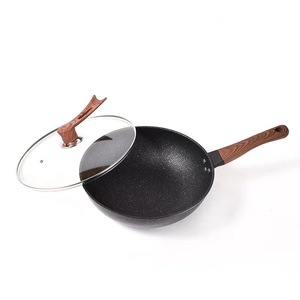 Padella Wok Antiaderente con Coperchio in Vetro per Fornelli Elettrici, a Induzione e a Gas - Product Image 4