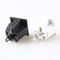 Großhandel 3P Nylon-Messing-Steckdose Universelle Stromversorgung 1 AC-Ausgang für Industrieanwendungen 15A/16A Steckdose (CN/EU/US)