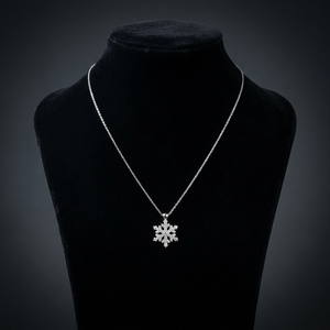 ผู้ผลิตเครื่องประดับสั่งทำพิเศษ จี้เพชรรูปเกล็ดหิมะทอง 14k - สร้อยคอรูปทรงพฤกษศาสตร์สุดหรูสำหรับขายส่ง - Product Image 1
