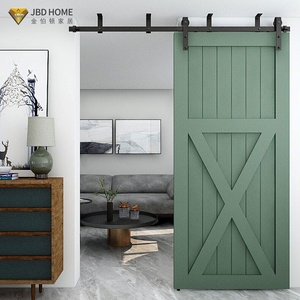 Porte de <span class=keywords><strong>grange</strong></span> en bois massif personnalisable avec rail supérieur de couleur bûche au design moderne pour l'espace intérieur de l'hôtel et de l'entrepôt - Product Image 2